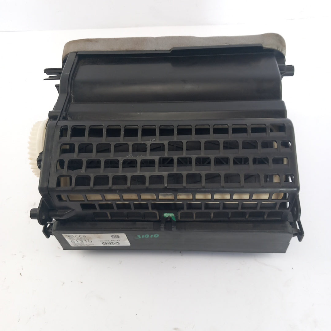 Кутия за парно Въздушна клапа, корпус на поленов филтър 5121U Opel Meriva B