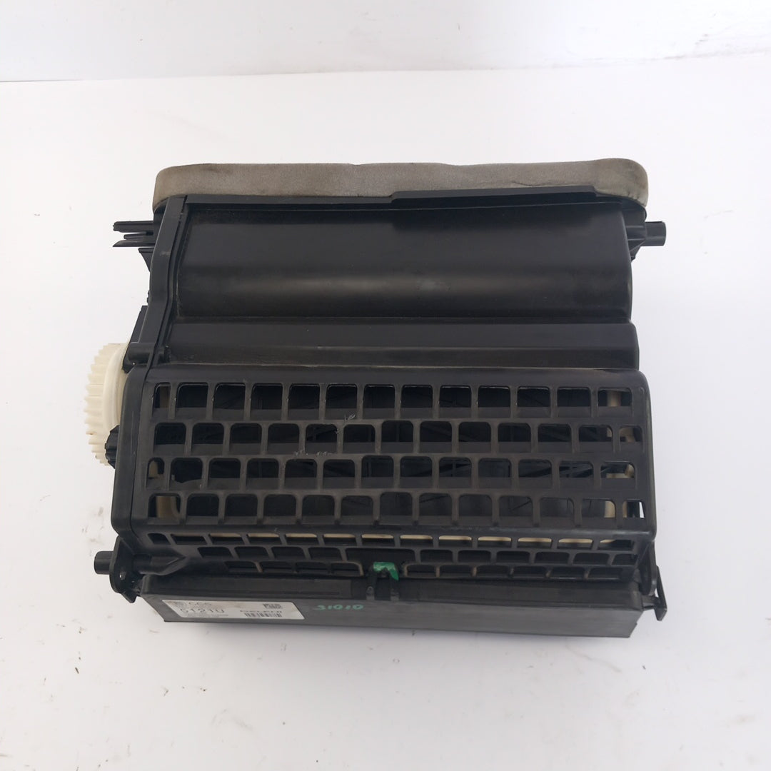 Кутия за парно Въздушна клапа, корпус на поленов филтър 5121U Opel Meriva B