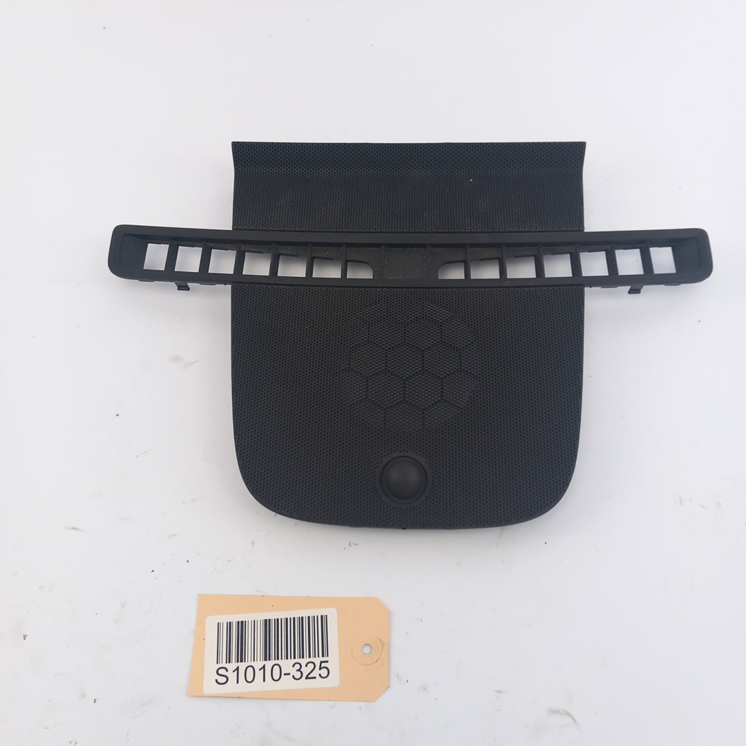 Решетка тонколона табло по средата Opel Meriva B