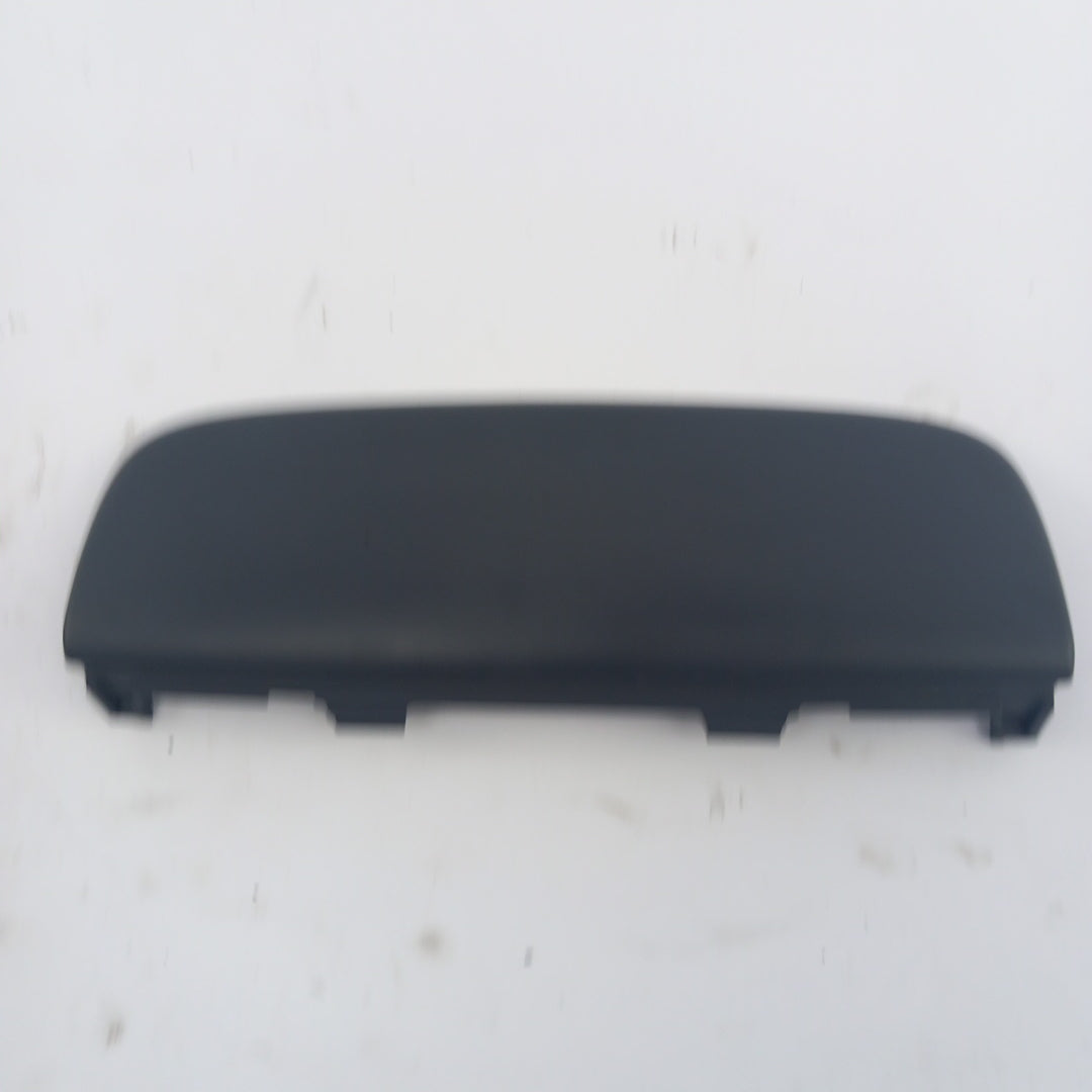 Пластмаса капак дисплей черен табло Opel Meriva B 1,4 Turbo