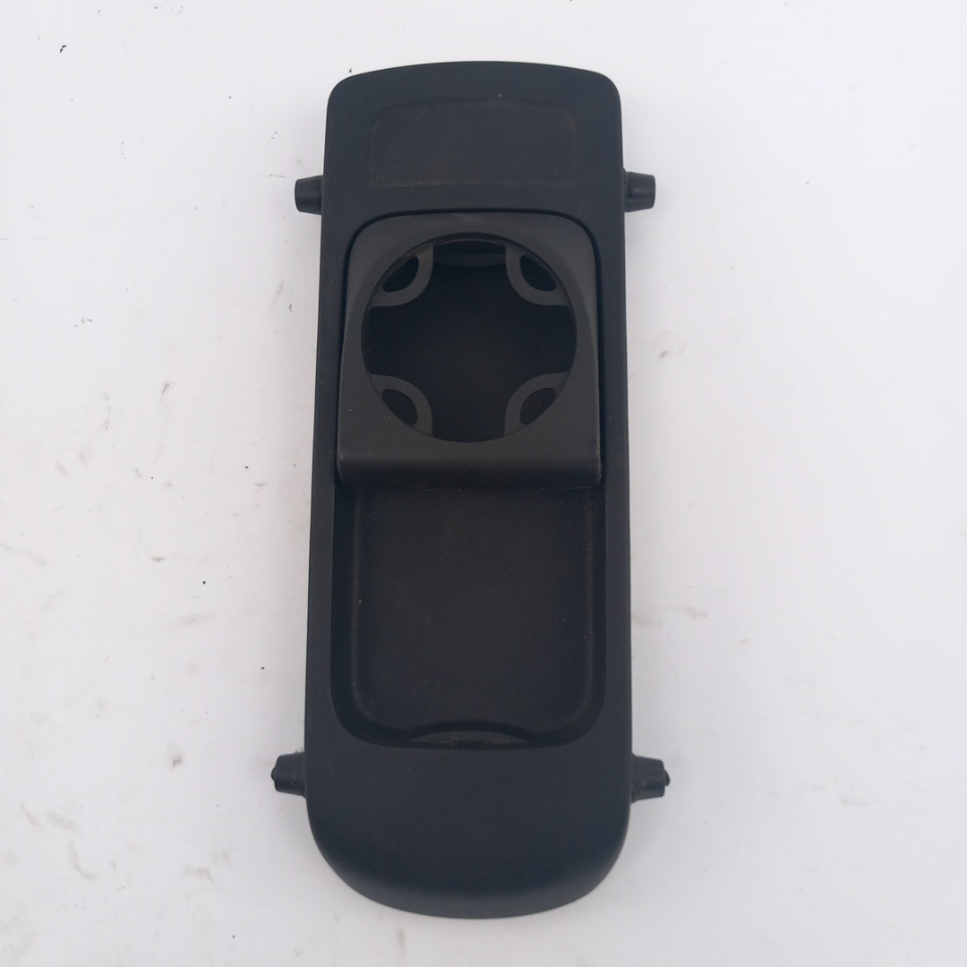 Поставка за напитки предна черно Opel Meriva B