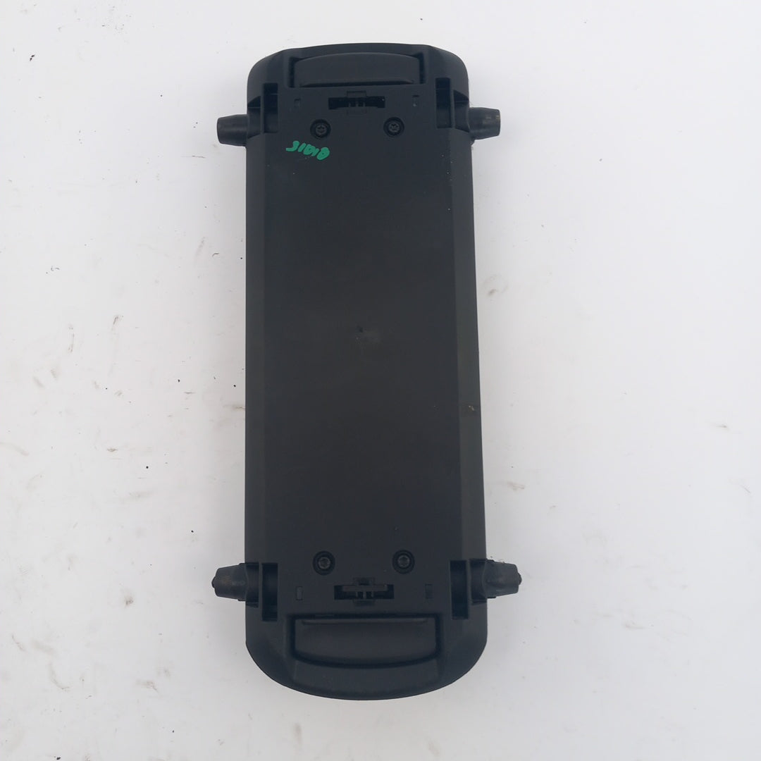 Поставка за напитки предна черно Opel Meriva B