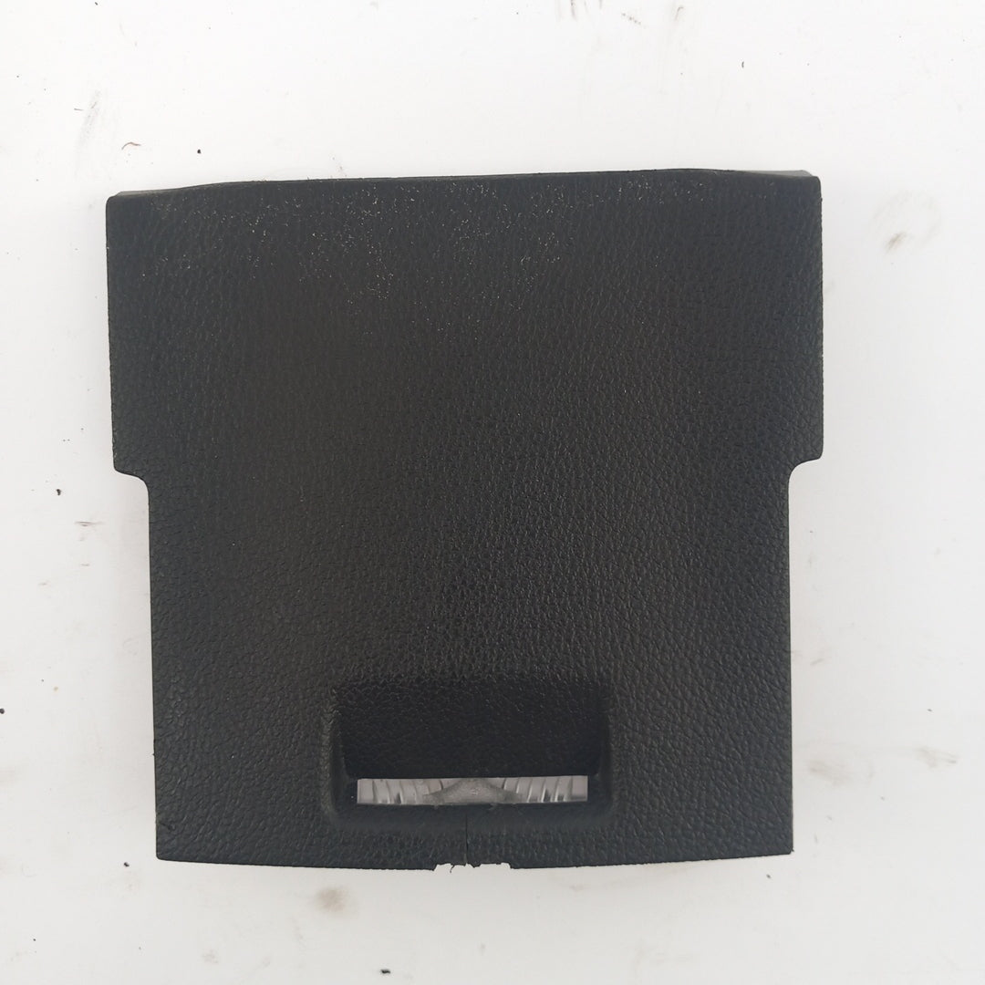 Капак черен отделение табло Opel Meriva B 1,4 Turbo