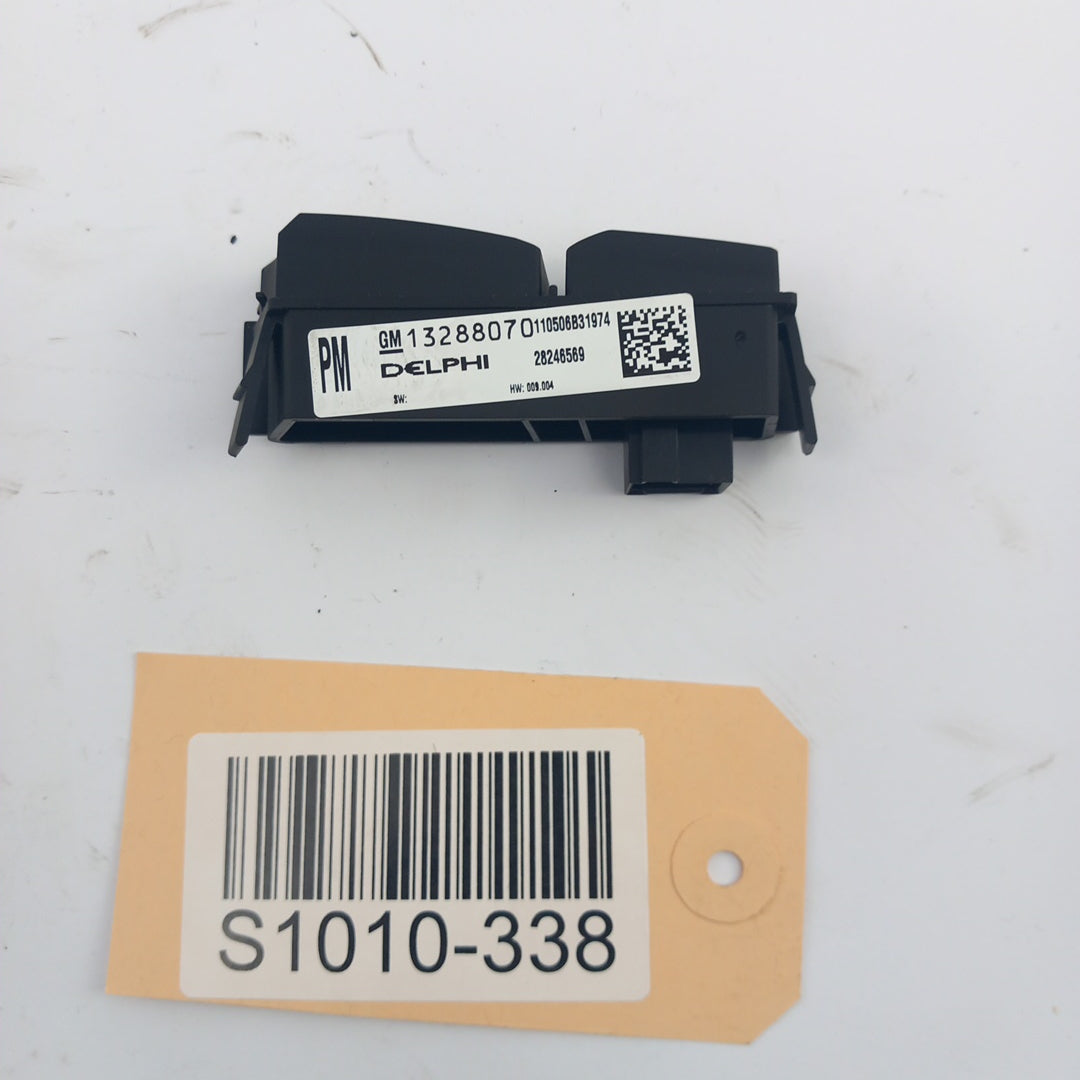 Капак десен фективен превключвател черен Opel Meriva B 1,4 Turbo