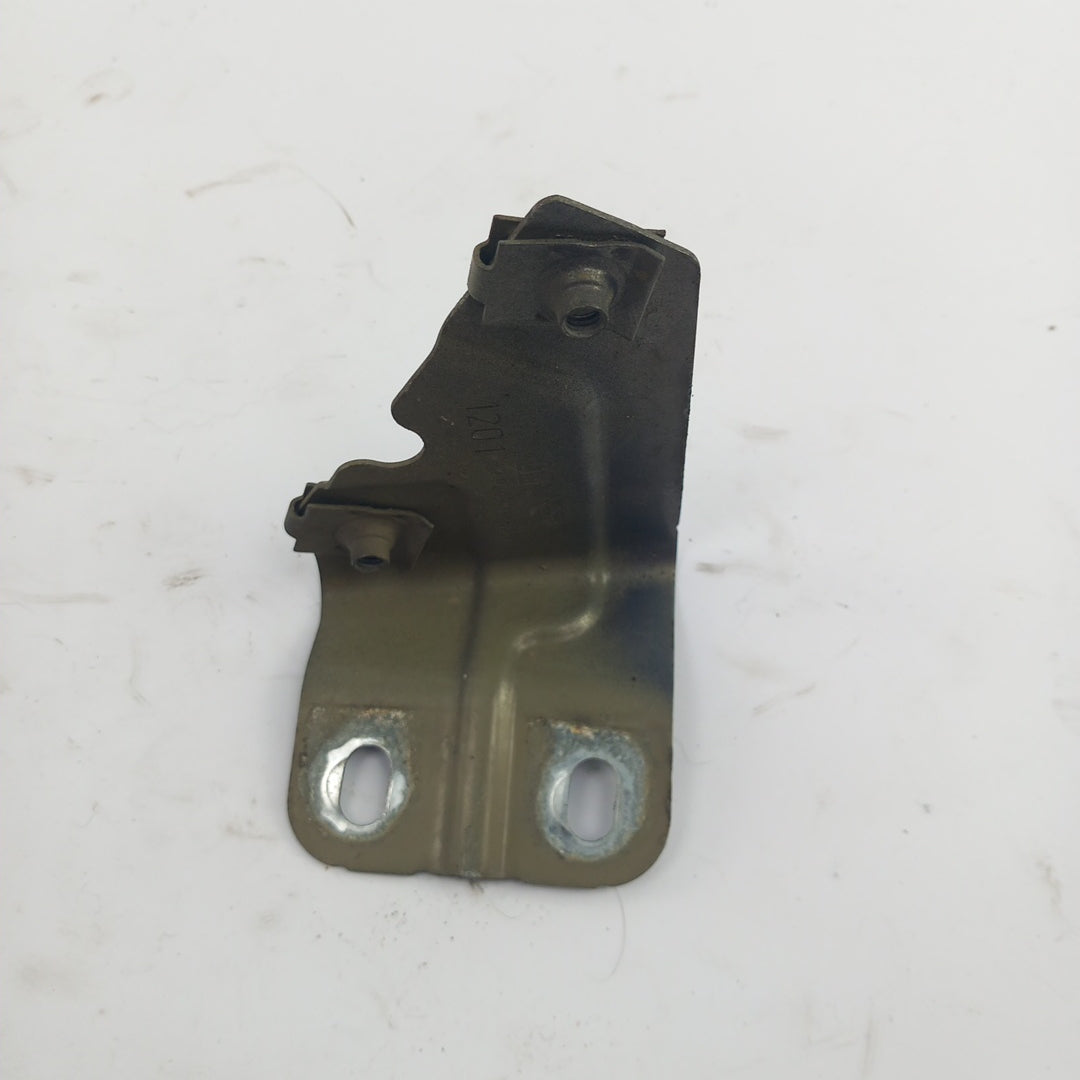 Държач калник преден десен Z40W Muskat Brown Opel Meriva B