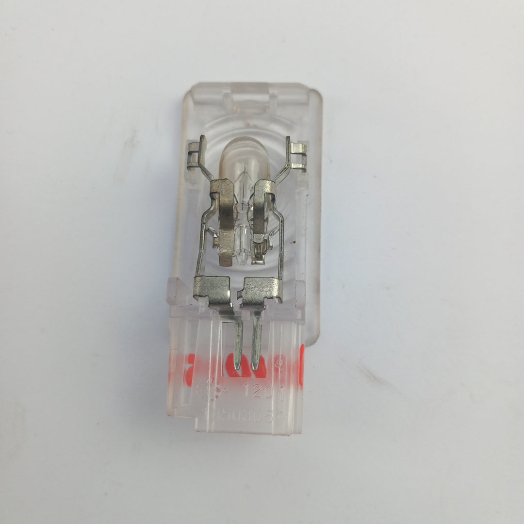 Плафон осветление багажник Opel Meriva B