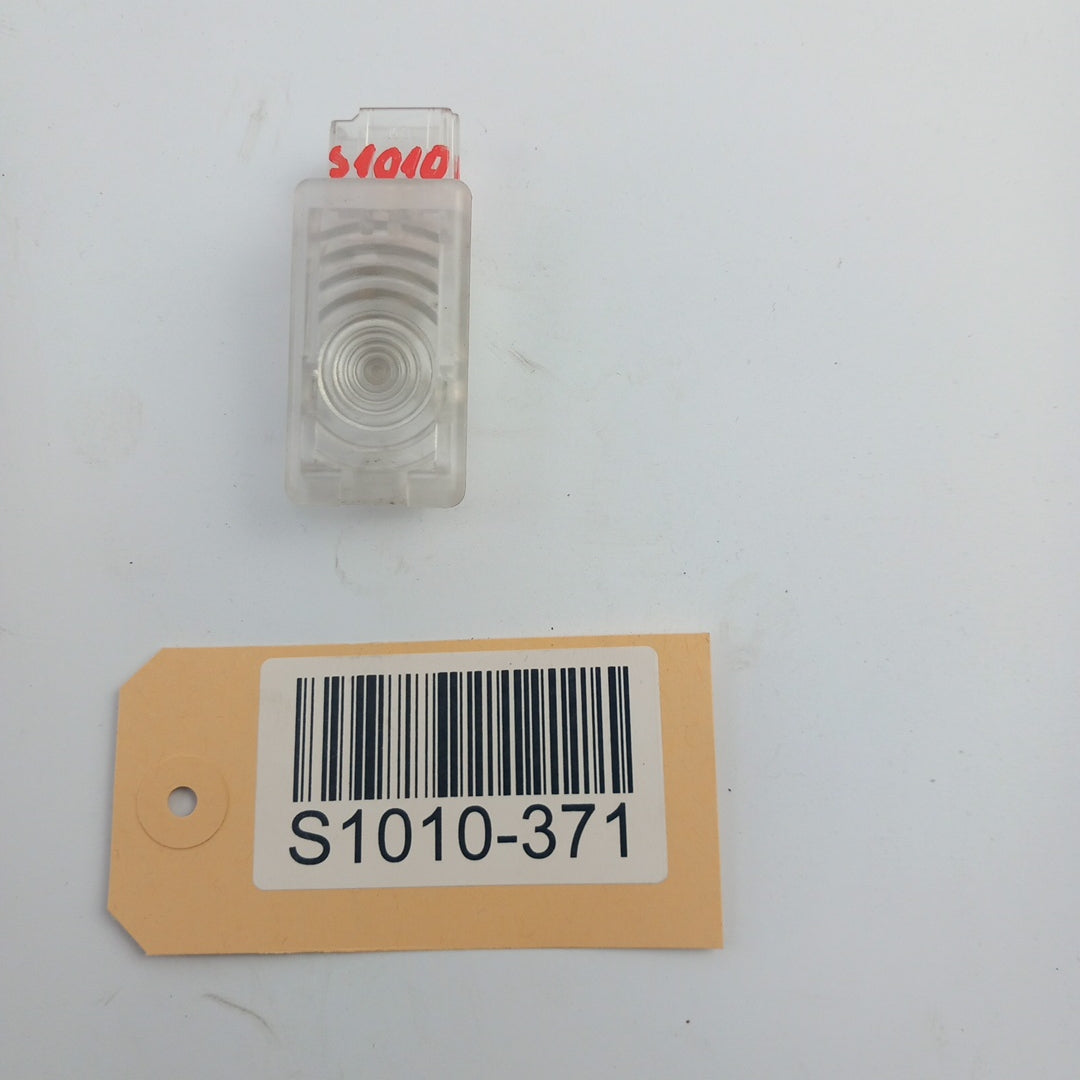 Плафон осветление багажник Opel Meriva B