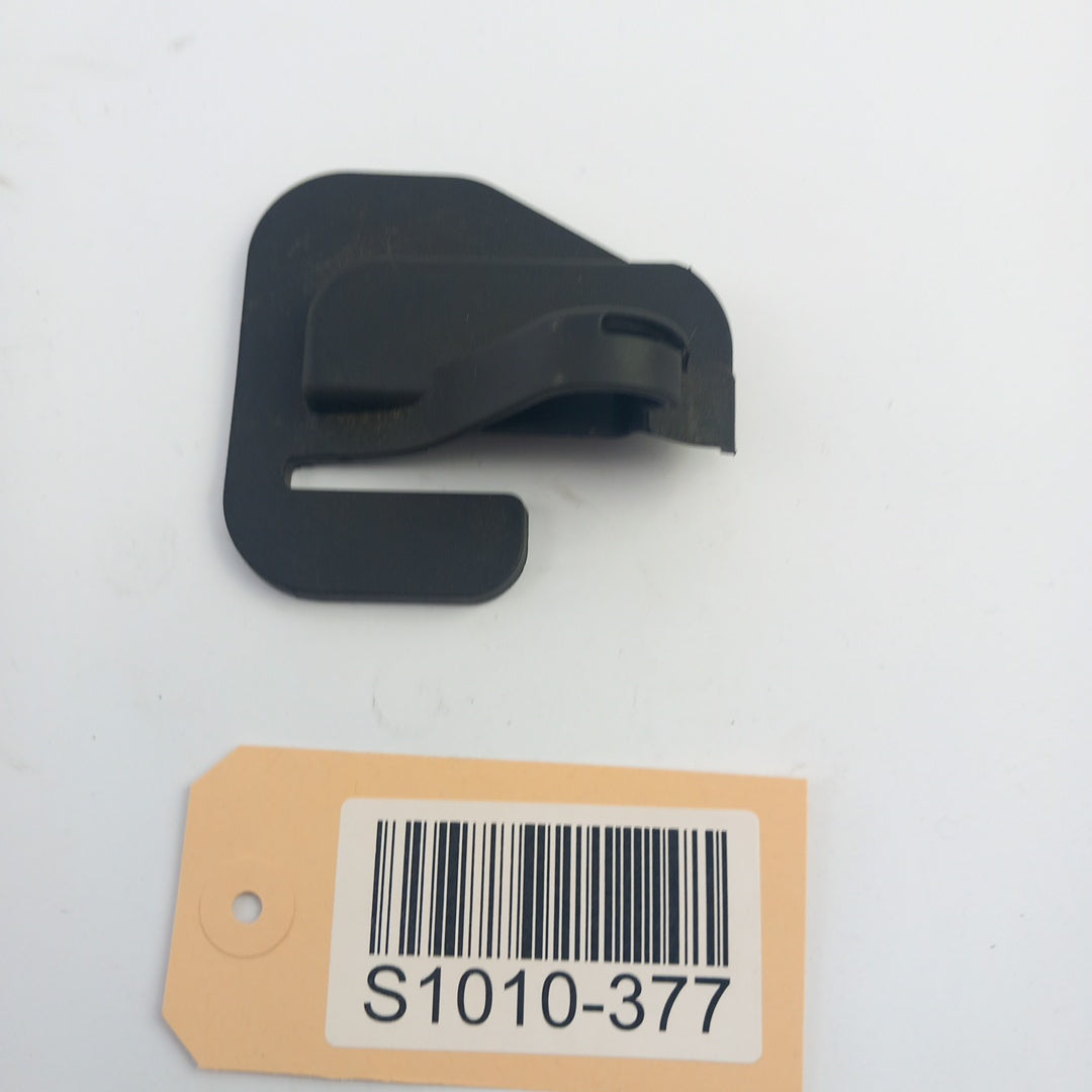 Пластмаса капак дясна панта задна средна седалка черно Opel Meriva B