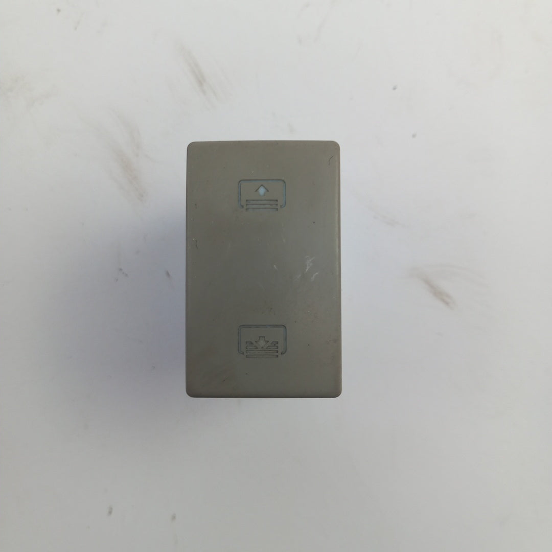 Копче люк Titanium Bright JJ Opel Meriva B