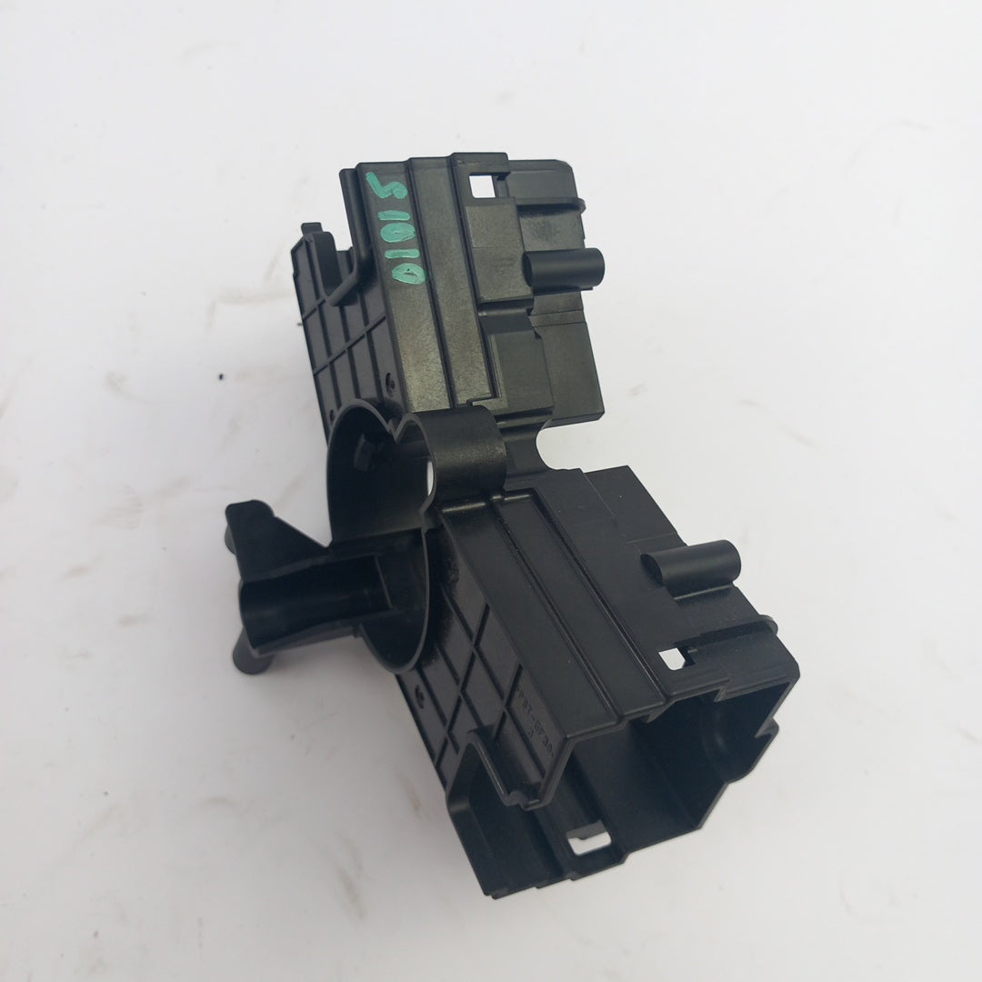 Пластмаса скоба волан чистачки мигачи Opel Meriva B