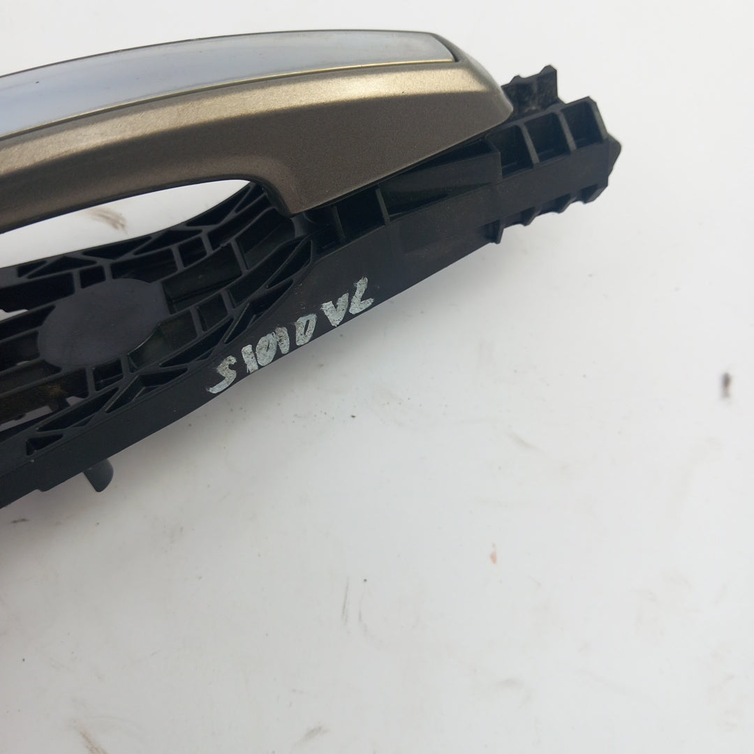 Външна дръжка на врата предна лява RHD хром Z40W Muskat Brown Opel Meriva B