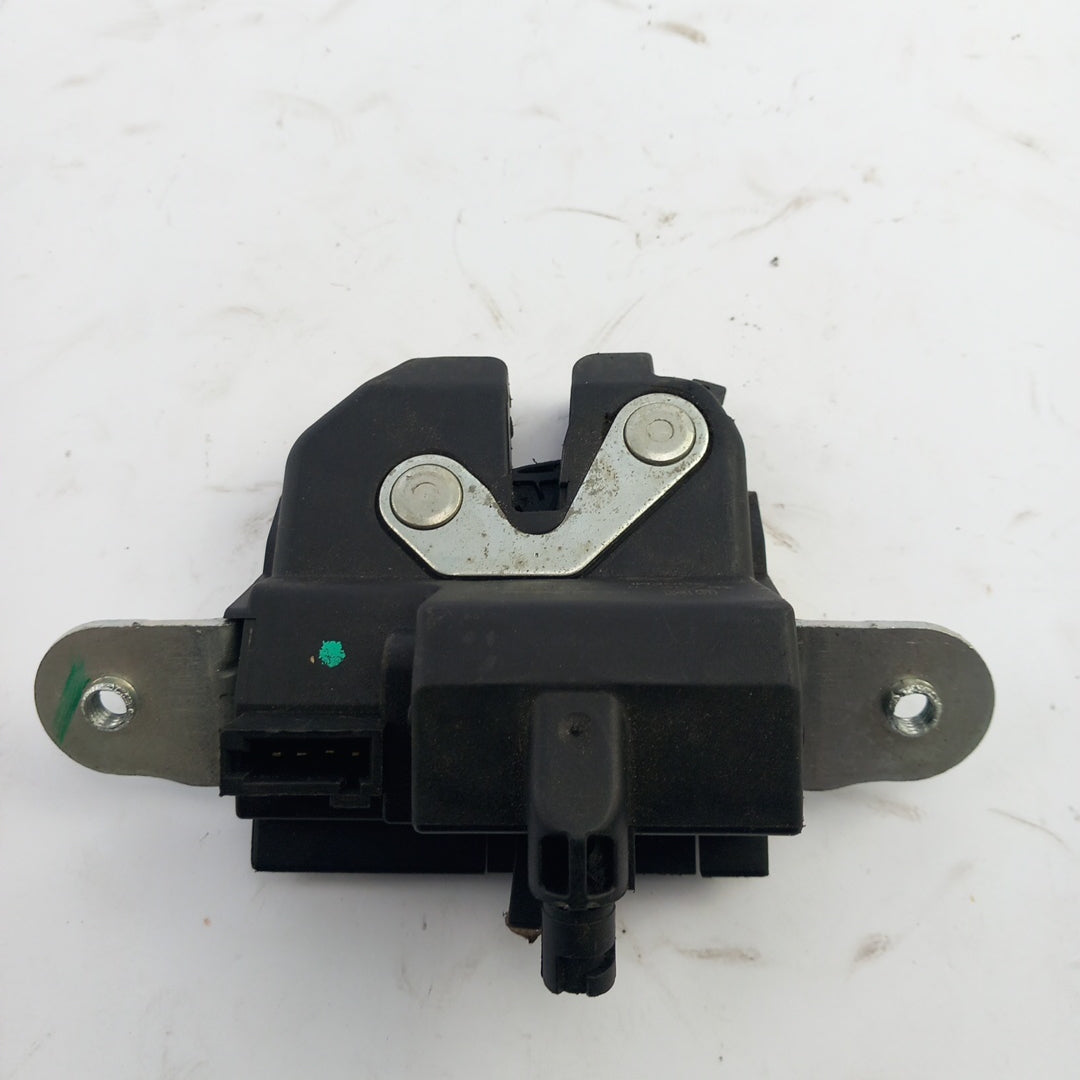 Брава централно заключване багажник Opel Meriva B