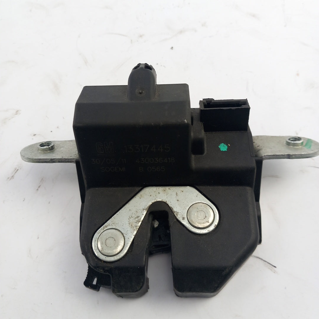 Брава централно заключване багажник Opel Meriva B