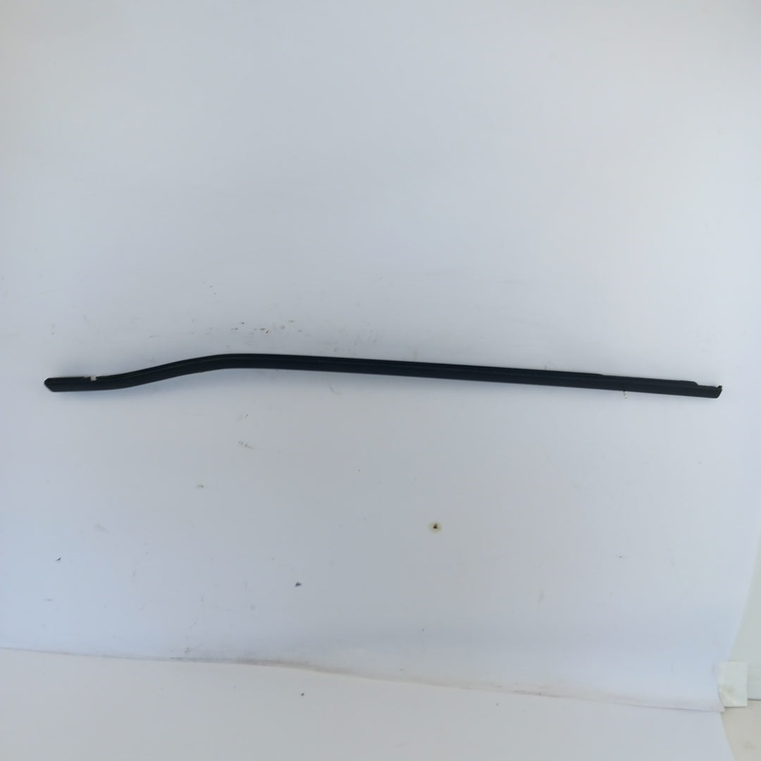 Лайстна стъкло на врата задна дясна външна Opel Meriva B