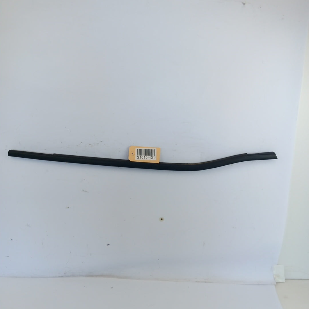 Лайстна стъкло на врата задна дясна външна Opel Meriva B