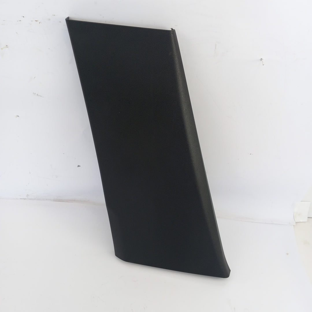 Кора средна колона лява долна черно Opel Meriva B