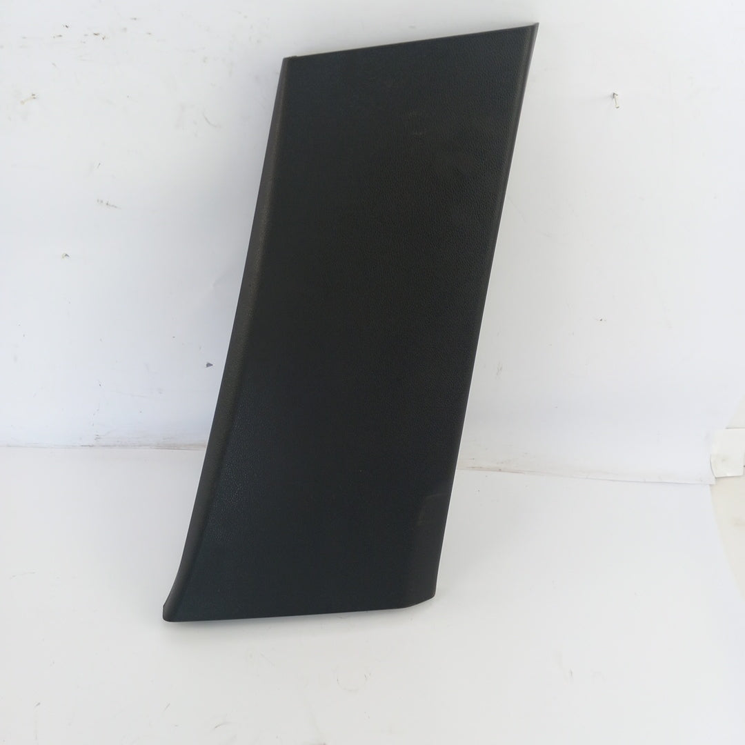 Кора средна колона дясна долна черно Opel Meriva B