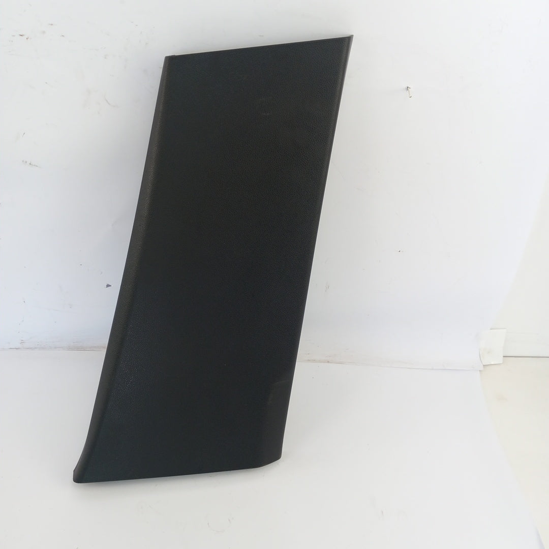 Кора средна колона дясна долна черно Opel Meriva B