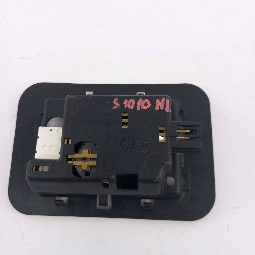 Корпус лампа стъклен покрив лява страна Opel Meriva B 1,4 Turbo