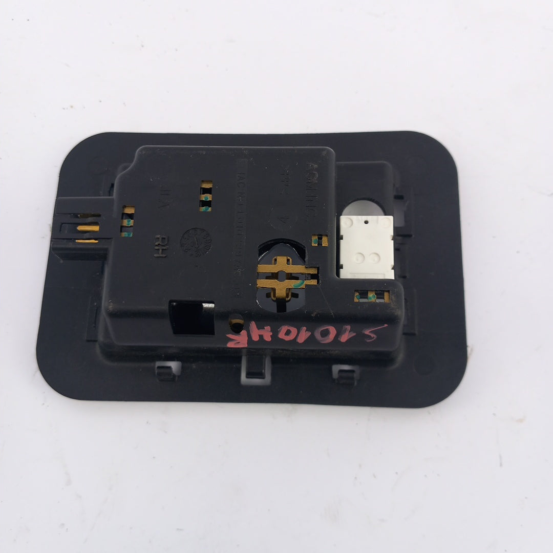 Корпус лампа стъклен покрив дясна страна Opel Meriva B 1,4 Turbo