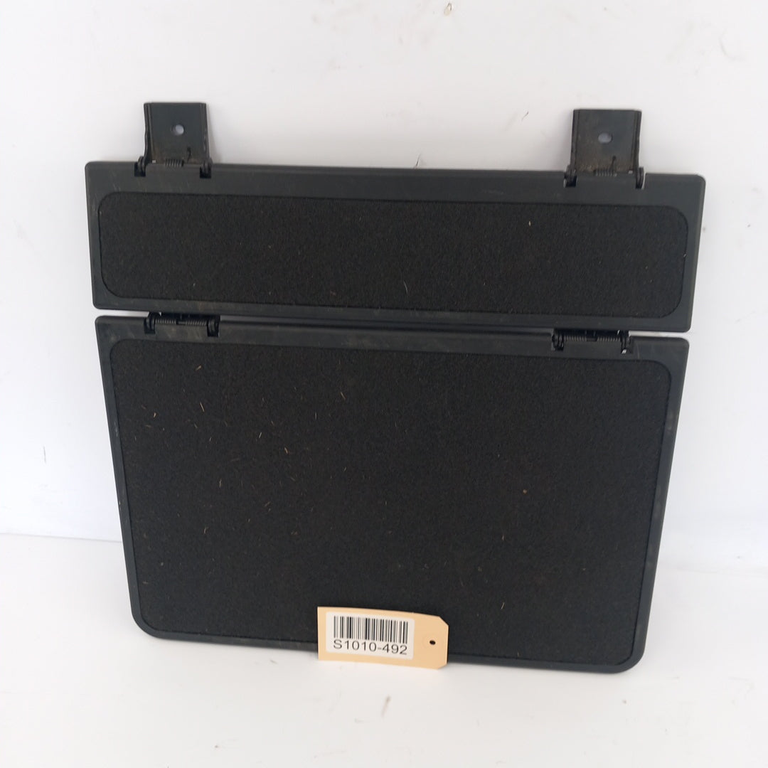 Капак мокет багажник към седалки ляв черно Opel Meriva B 1,4 Turbo