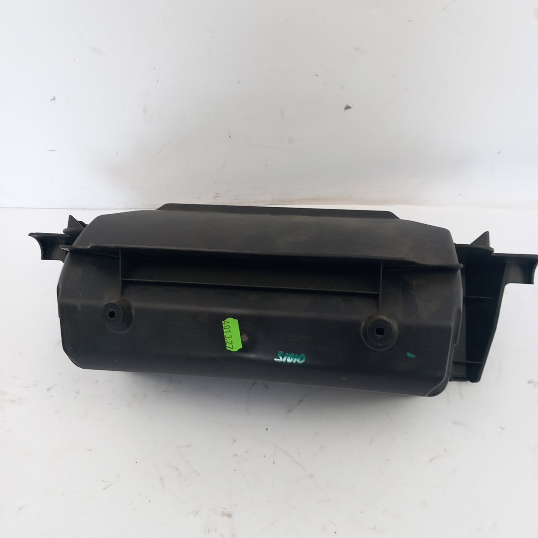 Кутия предна седалка отдолу черно чекмеджета на седалката BF7 BF8 Opel Meriva B