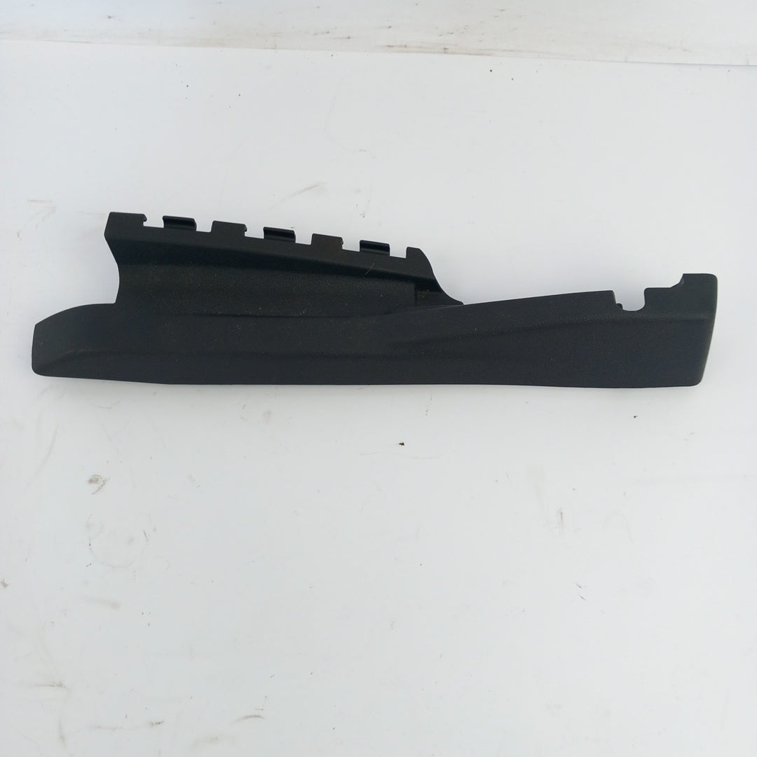 Пластмаса седалка предна лява релса Opel Meriva B