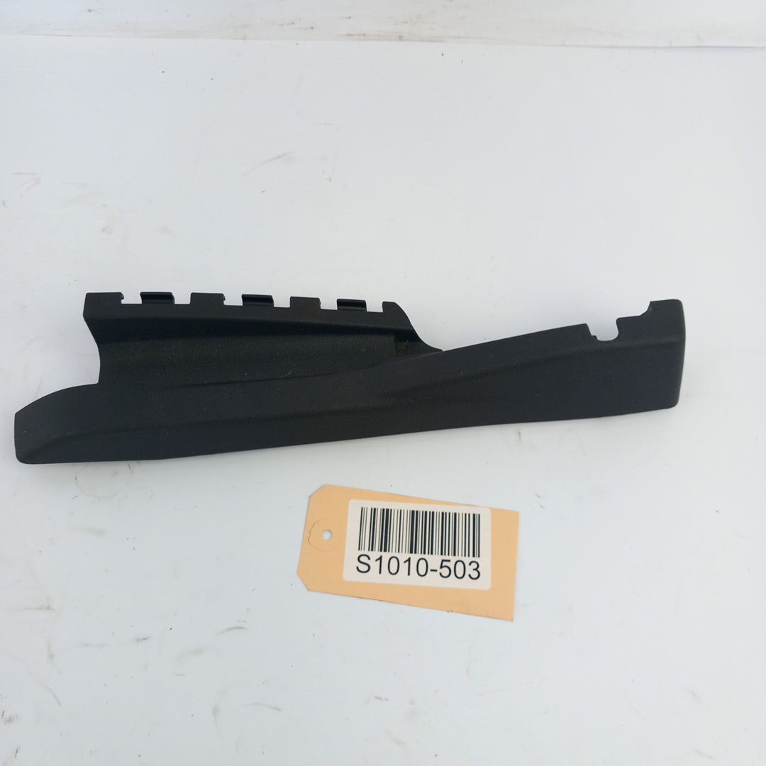 Пластмаса седалка предна лява релса Opel Meriva B