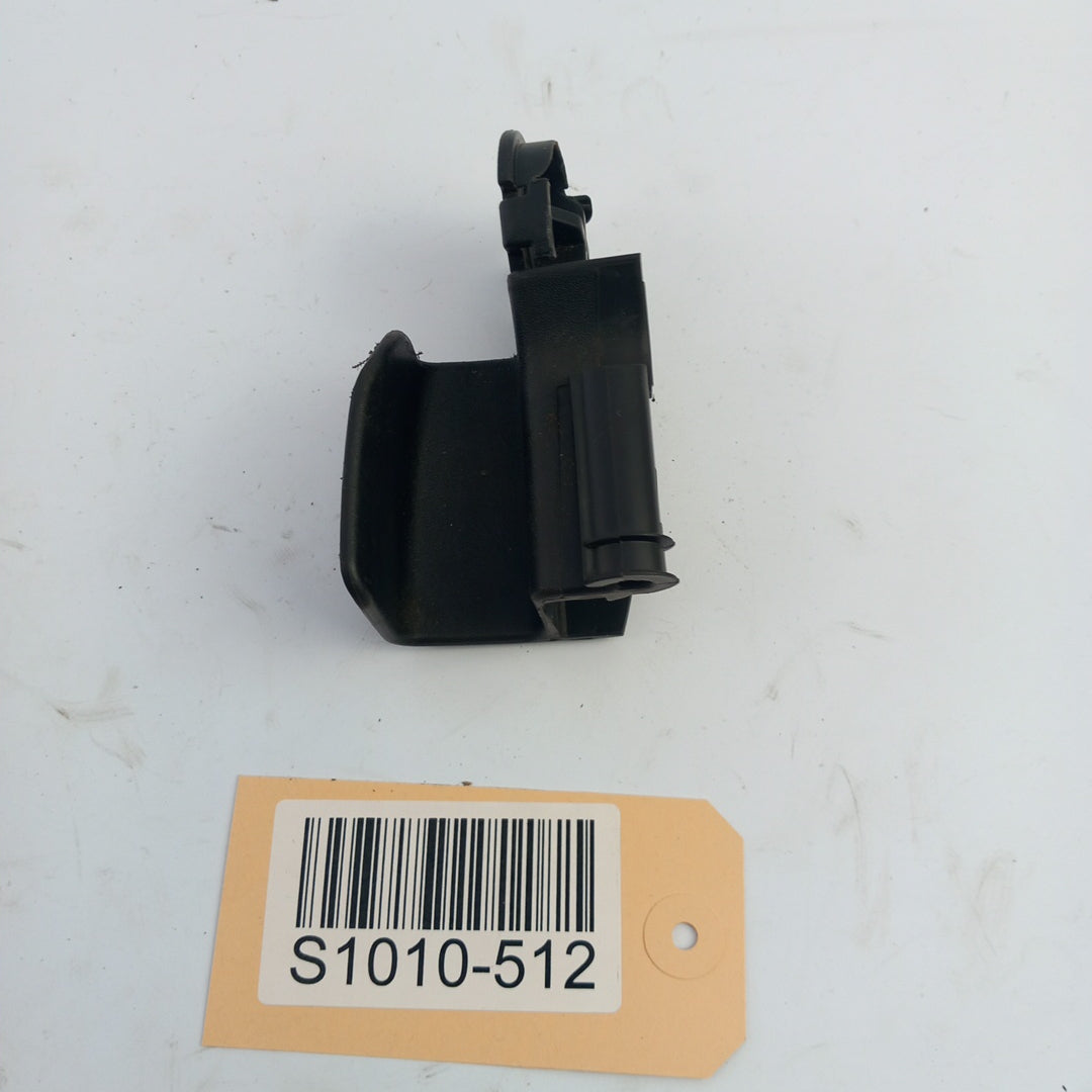 Капак ключалка предпазен колан дясна страна задна седалка черен Opel Meriva B