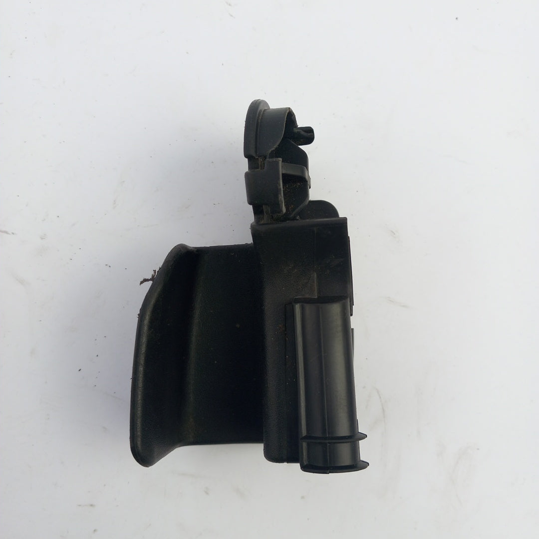 Капак ключалка предпазен колан дясна страна задна седалка черен Opel Meriva B