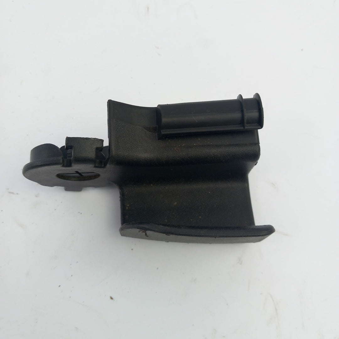 Капак ключалка предпазен колан дясна страна задна седалка черен Opel Meriva B