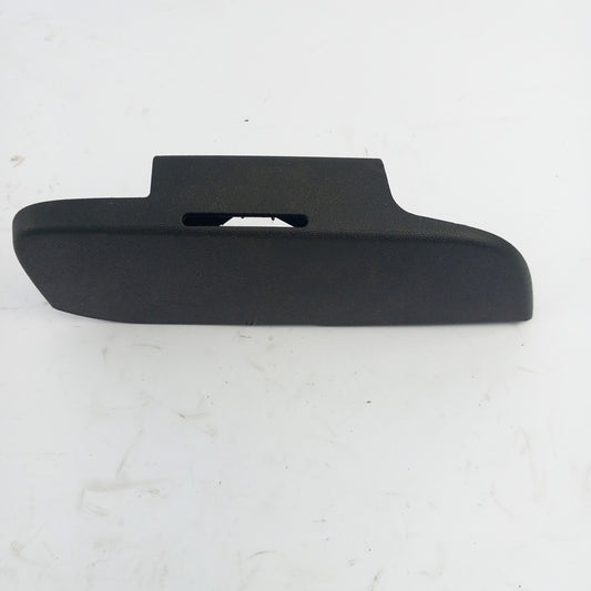 Пластмаса капак ляв задна средна седалка черно Opel Meriva B