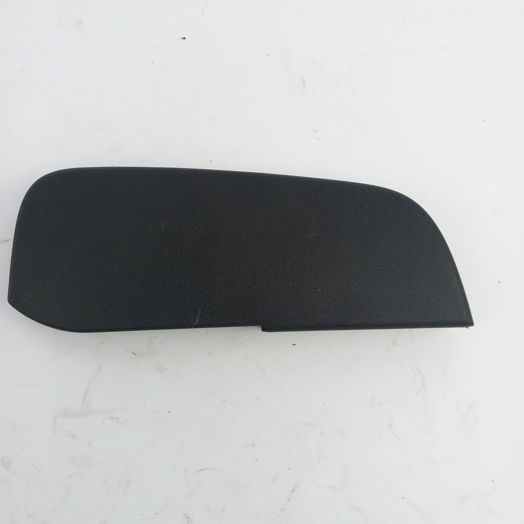 Пластмаса капак ляв задна средна седалка черно Opel Meriva B