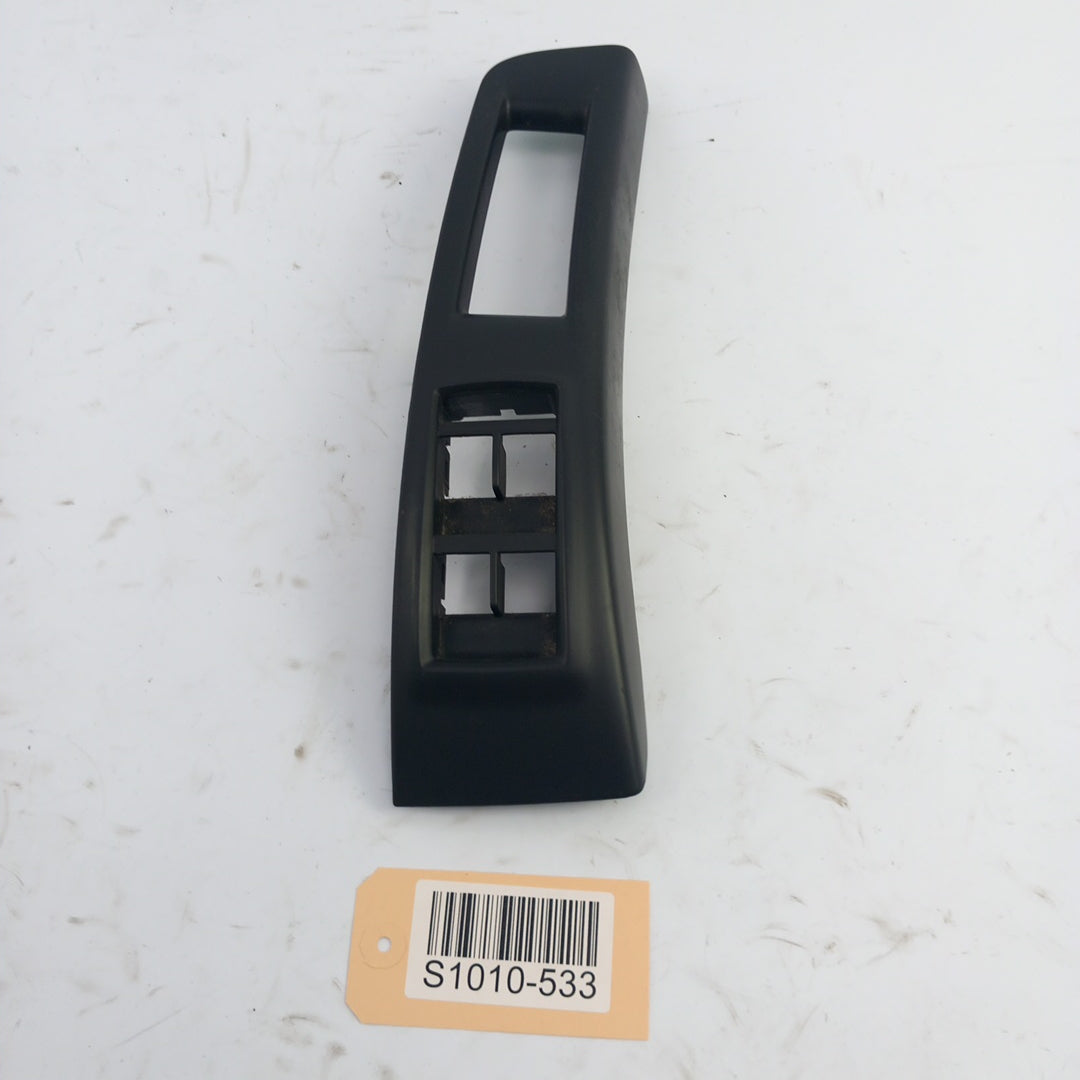 Капак бутони ел стъкла предна дясна врата RHD Opel Meriva B