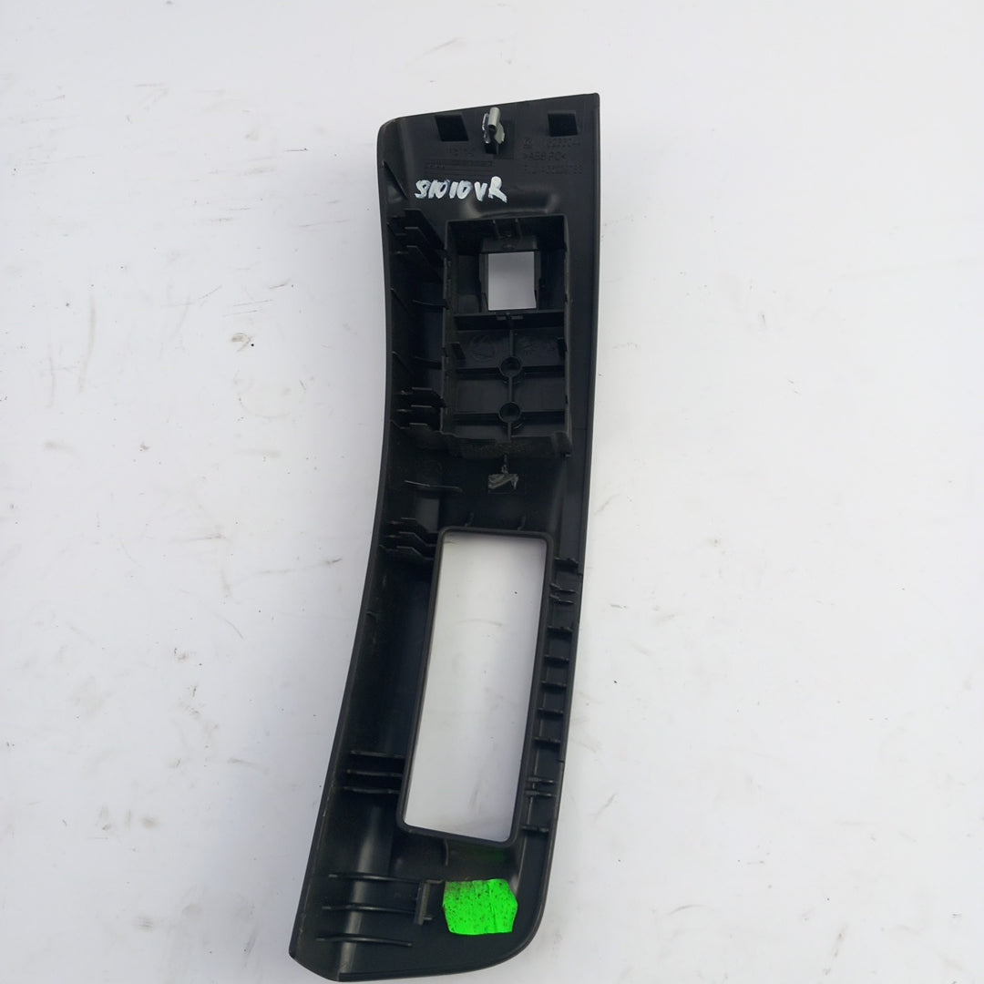 Капак бутони ел стъкла предна лява врата Opel Meriva B