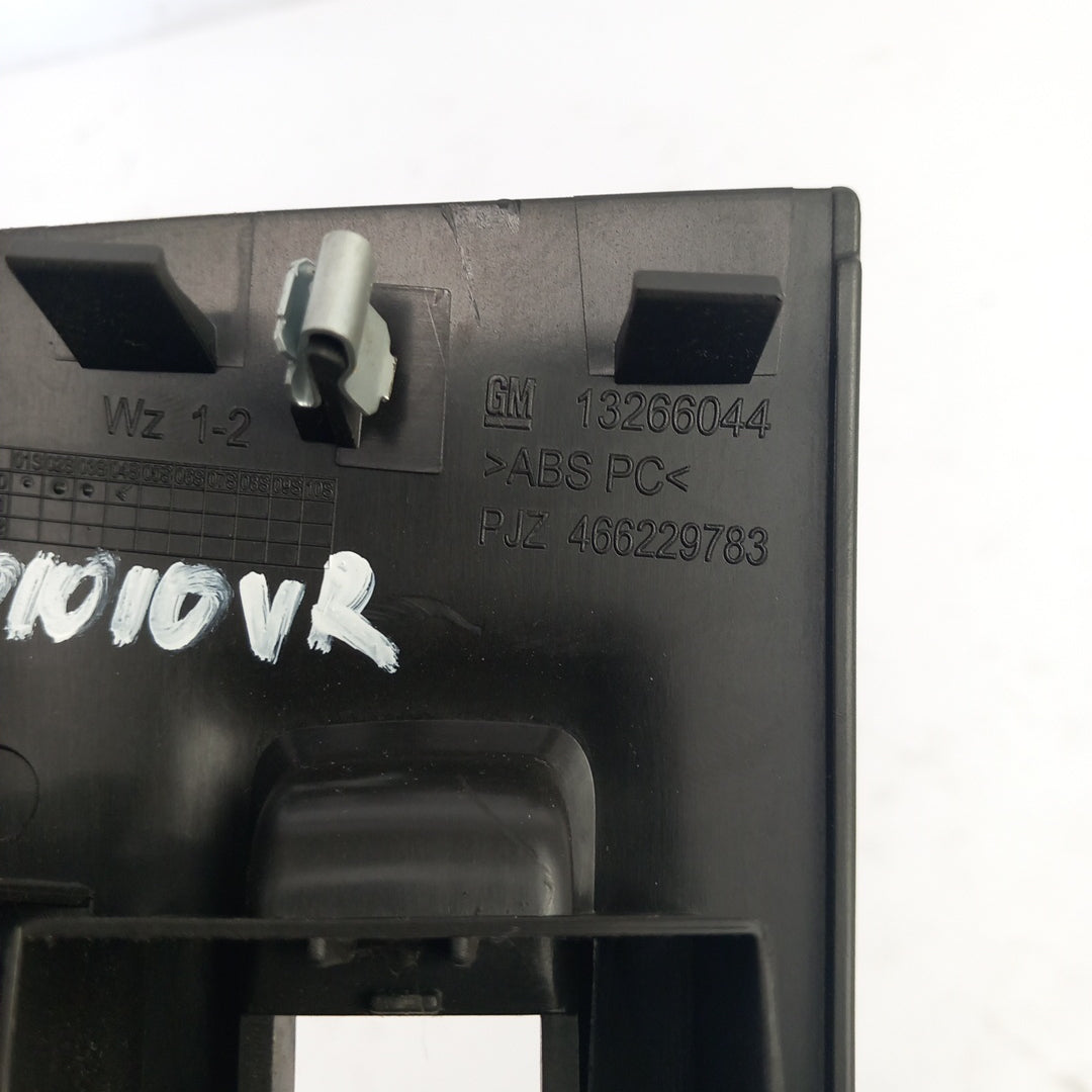 Капак бутони ел стъкла предна лява врата Opel Meriva B