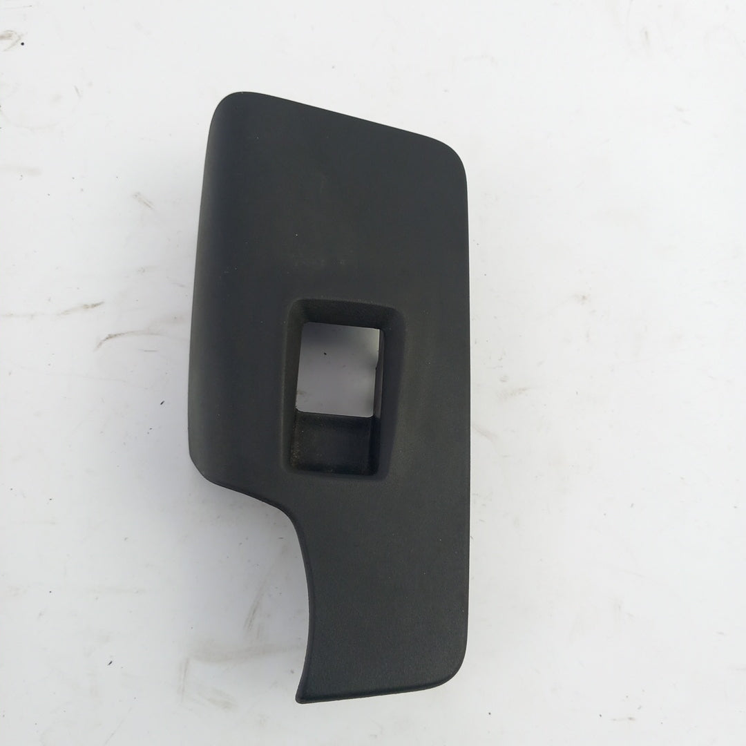 Капак бутон ел стъкла задна лява врата Opel Meriva B