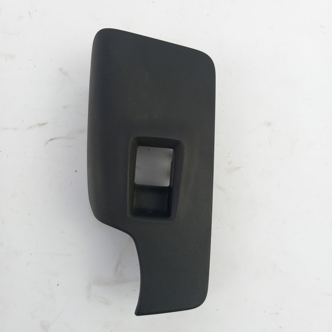 Капак бутон ел стъкла задна лява врата Opel Meriva B