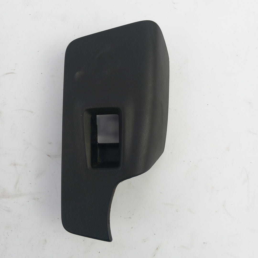 Капак бутон ел стъкла задна дясна врата Opel Meriva B