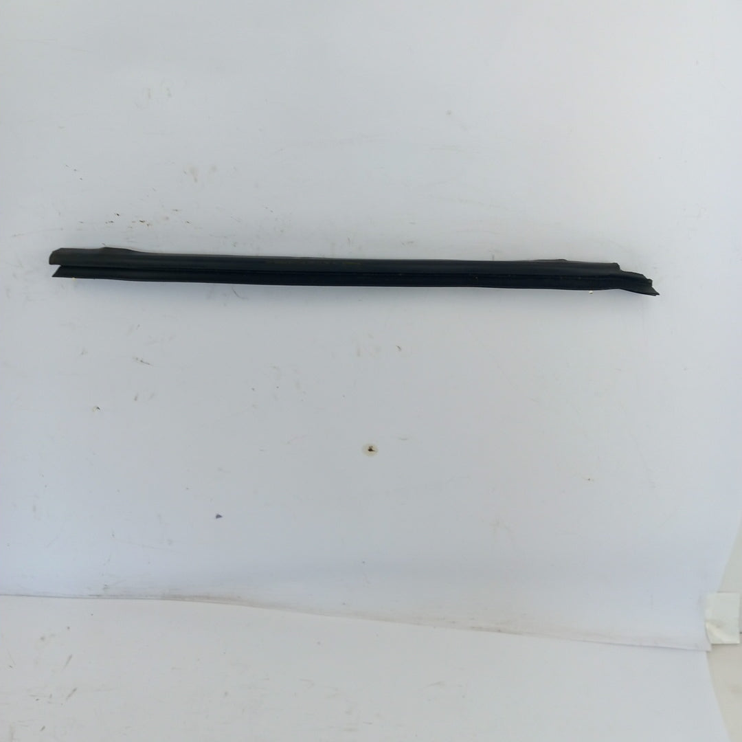 Лайстна стъкло на врата задна дясна вътрешна Opel Meriva B