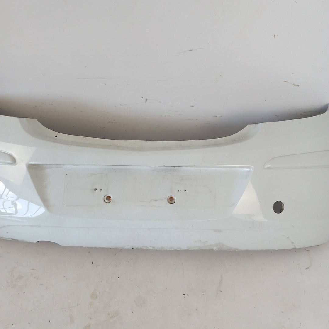 Задна броня дефектна бяла Z474 бяло Defekt! Opel Corsa D 3 врати