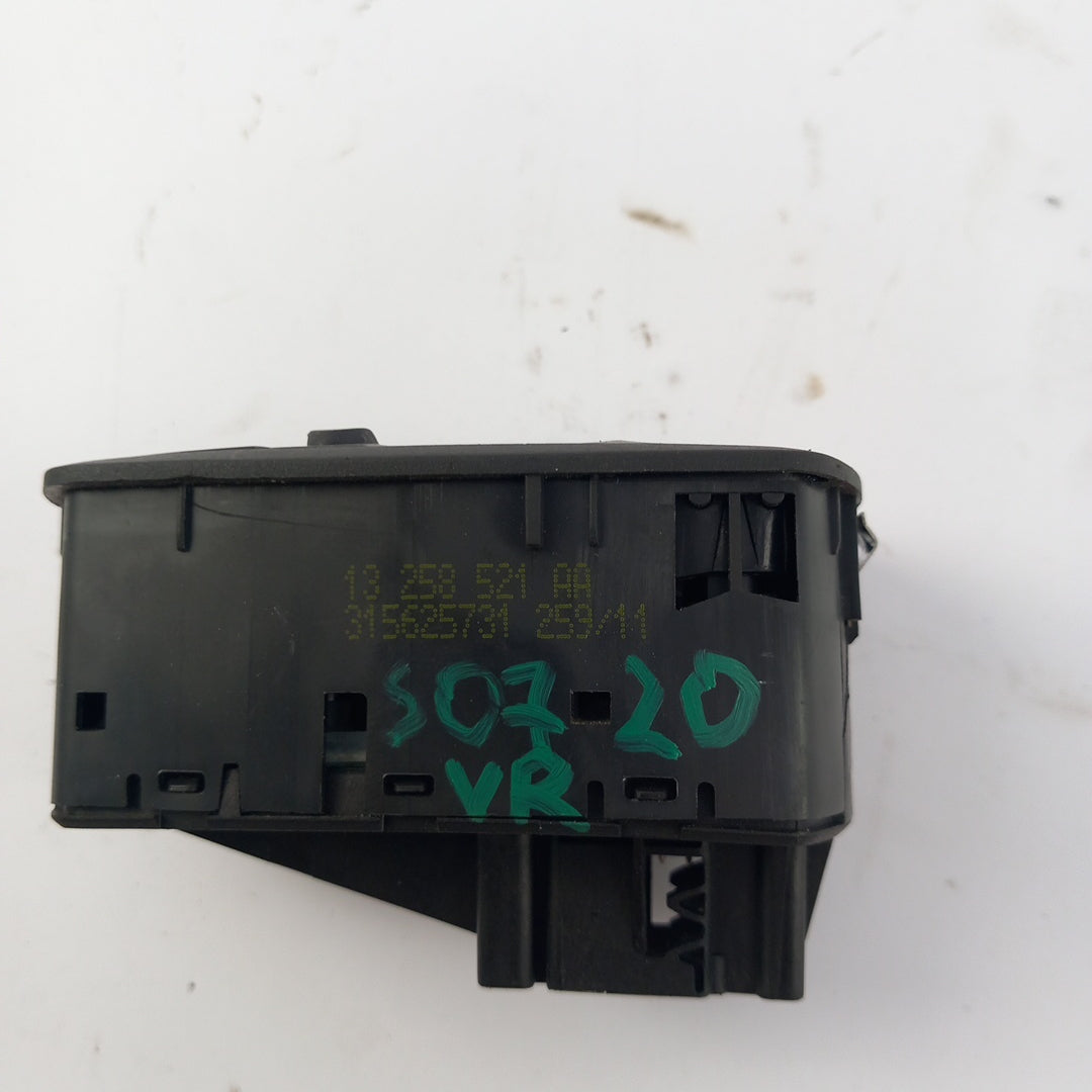 Бутони ел. стъкла и огледала Fahrer Opel Corsa D