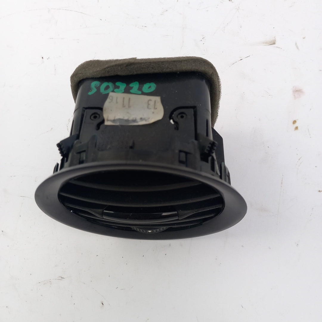 Решетка вентилация арматурно табло кръгла черна Opel Corsa D