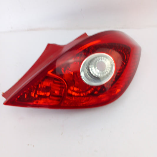Заден десен стоп RHD Opel Corsa D 3 врати
