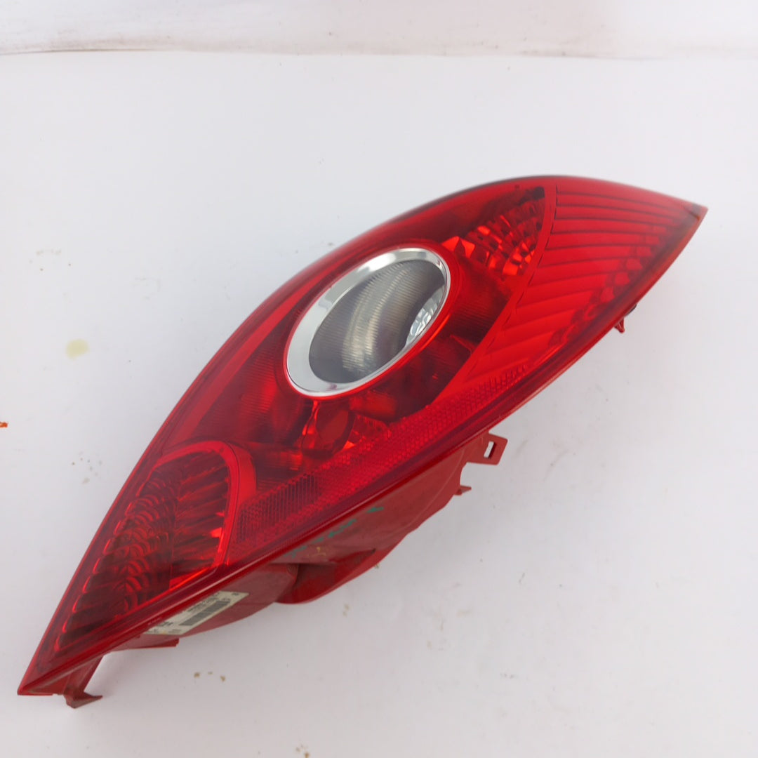 Заден десен стоп RHD Opel Corsa D 3 врати