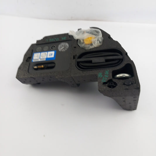 Комплект временен ремонт спукана гума компресор Opel Corsa D