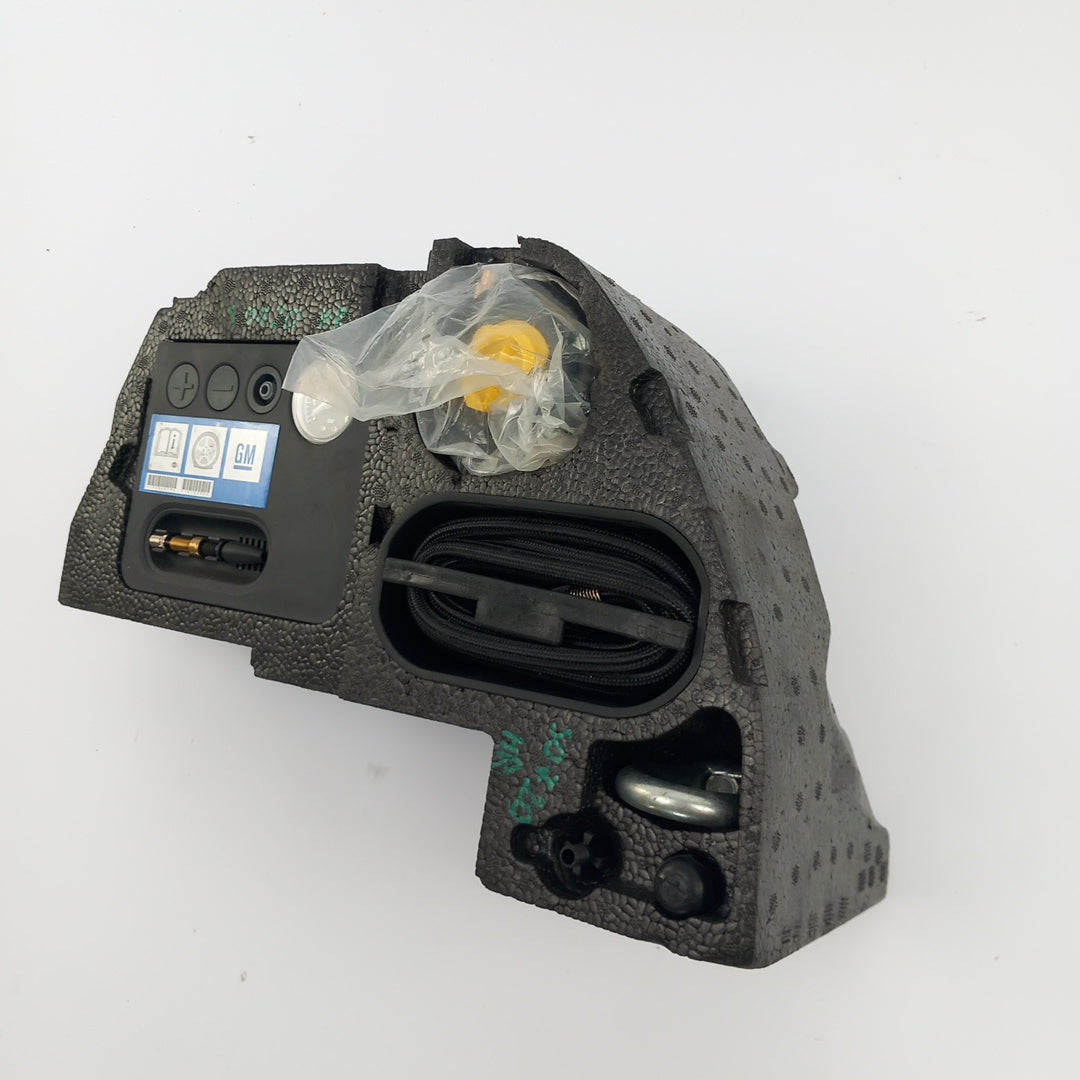 Комплект временен ремонт спукана гума компресор Opel Corsa D