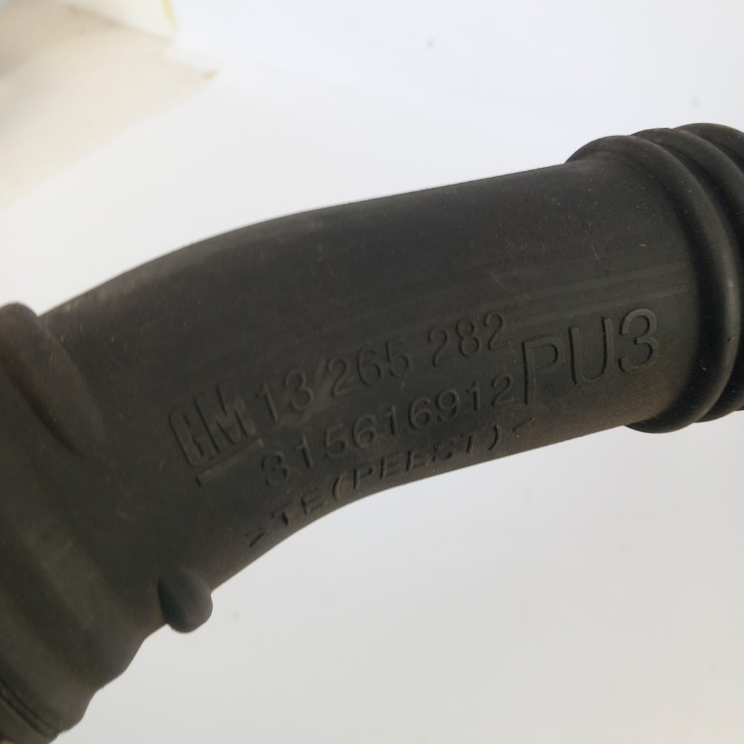 Маркуч интеркулер изход Opel Astra J 2,0 CDTI A20DTH