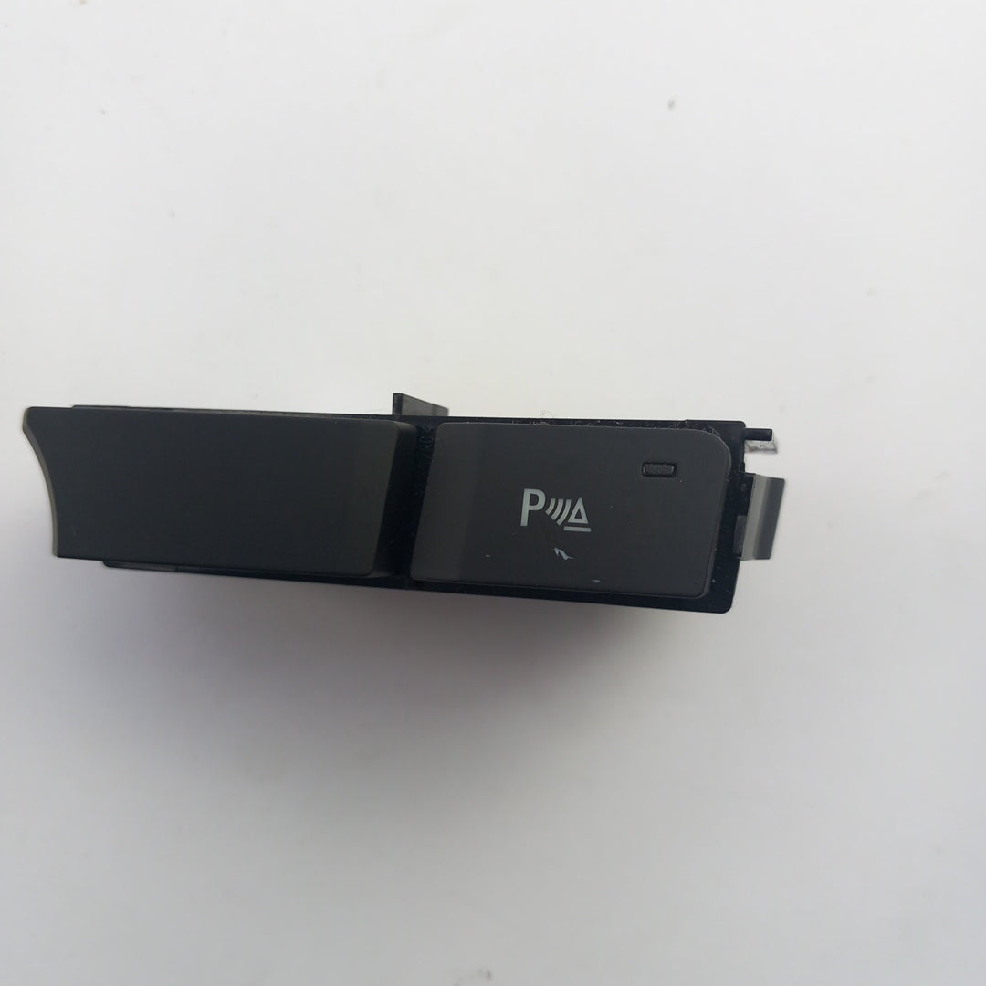 Бутон парктроник Opel Meriva B