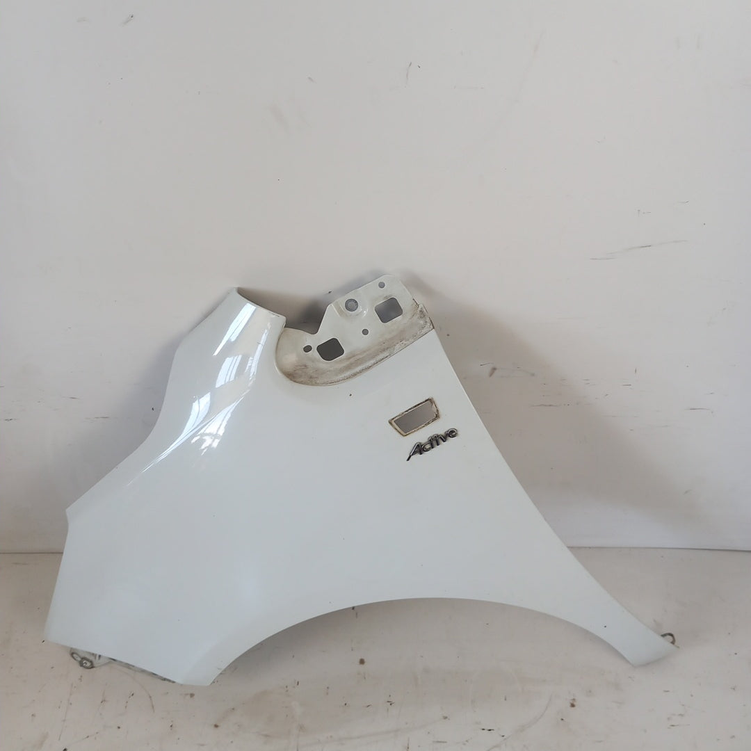 Калник преден ляв Z474 Бяло Opel Meriva B